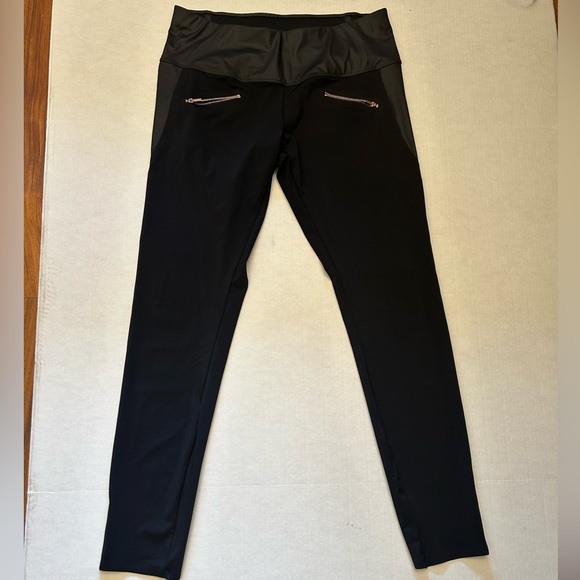 ADAY Throw It Higher - Legging w/Technical silk OEKO-TEX Size Large - Picture 5 of 15